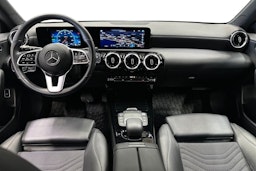 musta Mercedes-Benz A 2021 kuva 9.