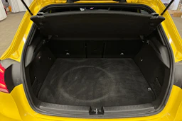 keltainen Mercedes-Benz A 2021 kuva 11.