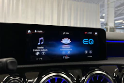 keltainen Mercedes-Benz A 2021 kuva 18.