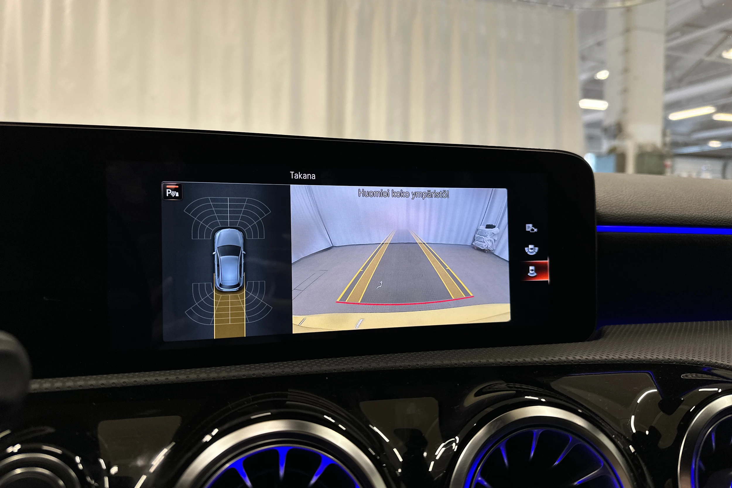 keltainen Mercedes-Benz A 2021 kuva 26.