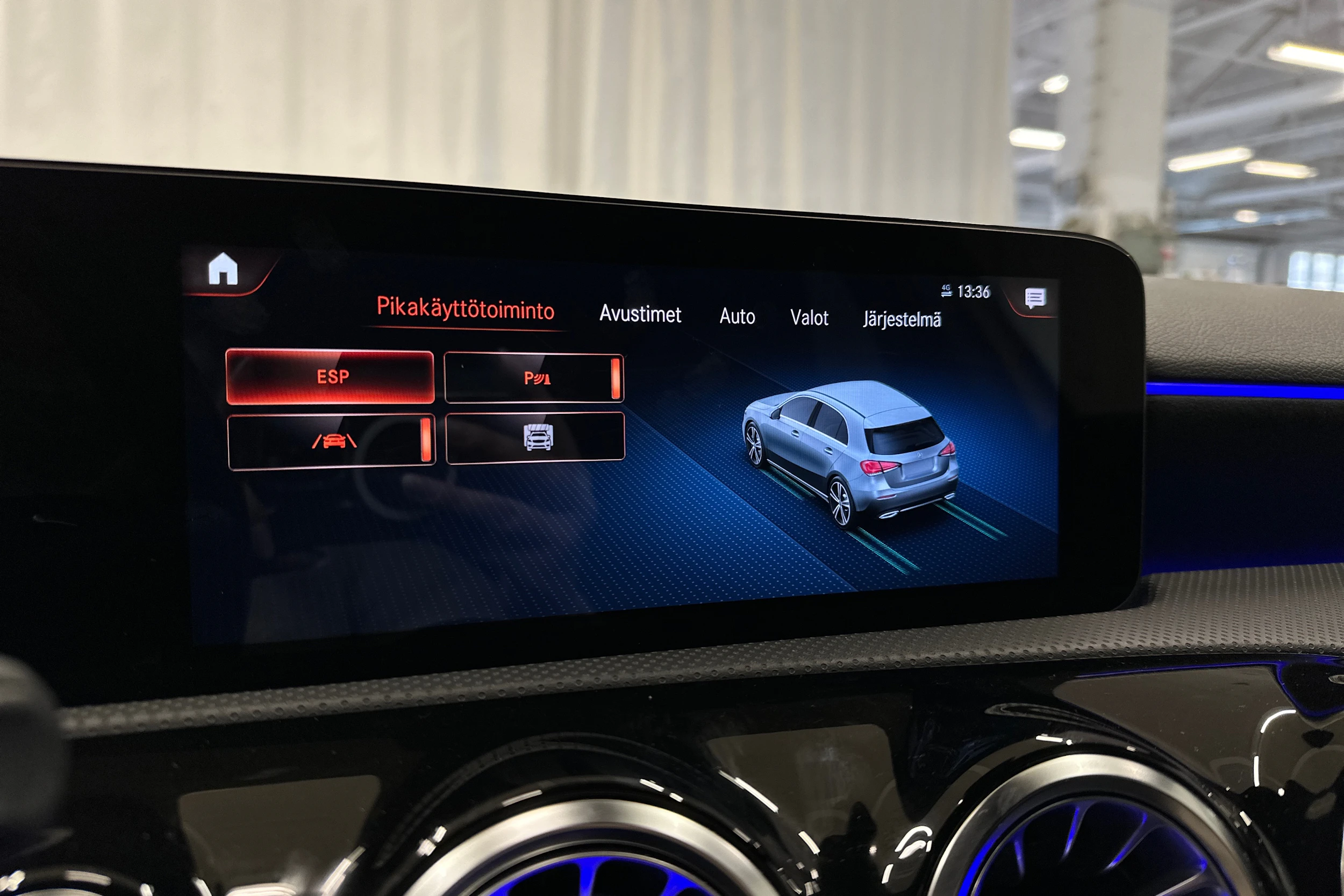 keltainen Mercedes-Benz A 2021 kuva 27.