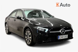 musta Mercedes-Benz A 2021 kuva 1.