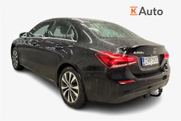 musta Mercedes-Benz A 2021 kuva 2.