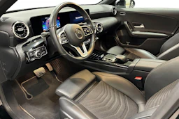 musta Mercedes-Benz A 2021 kuva 6.