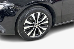 musta Mercedes-Benz A 2021 kuva 9.