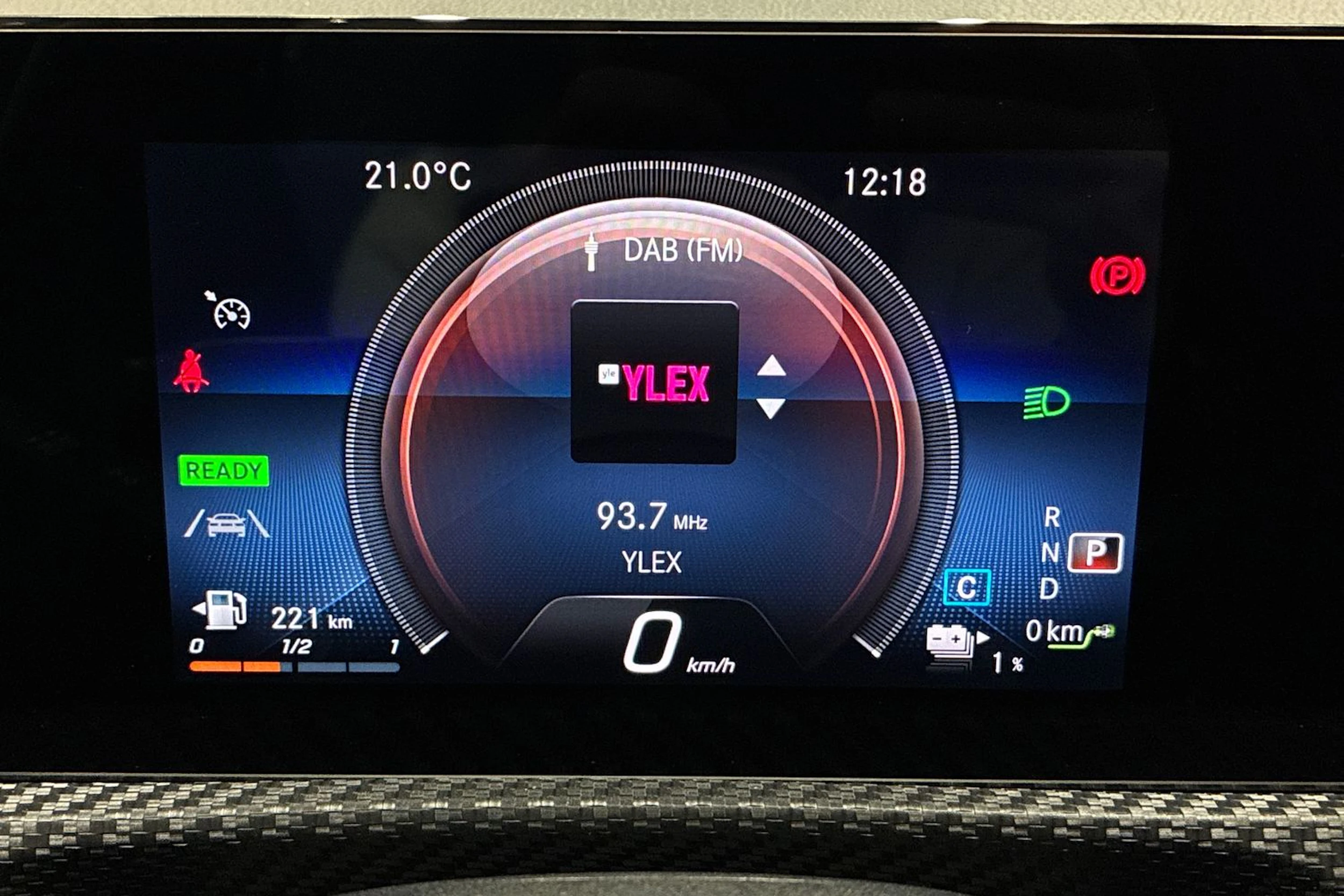 musta Mercedes-Benz A 2021 kuva 12.
