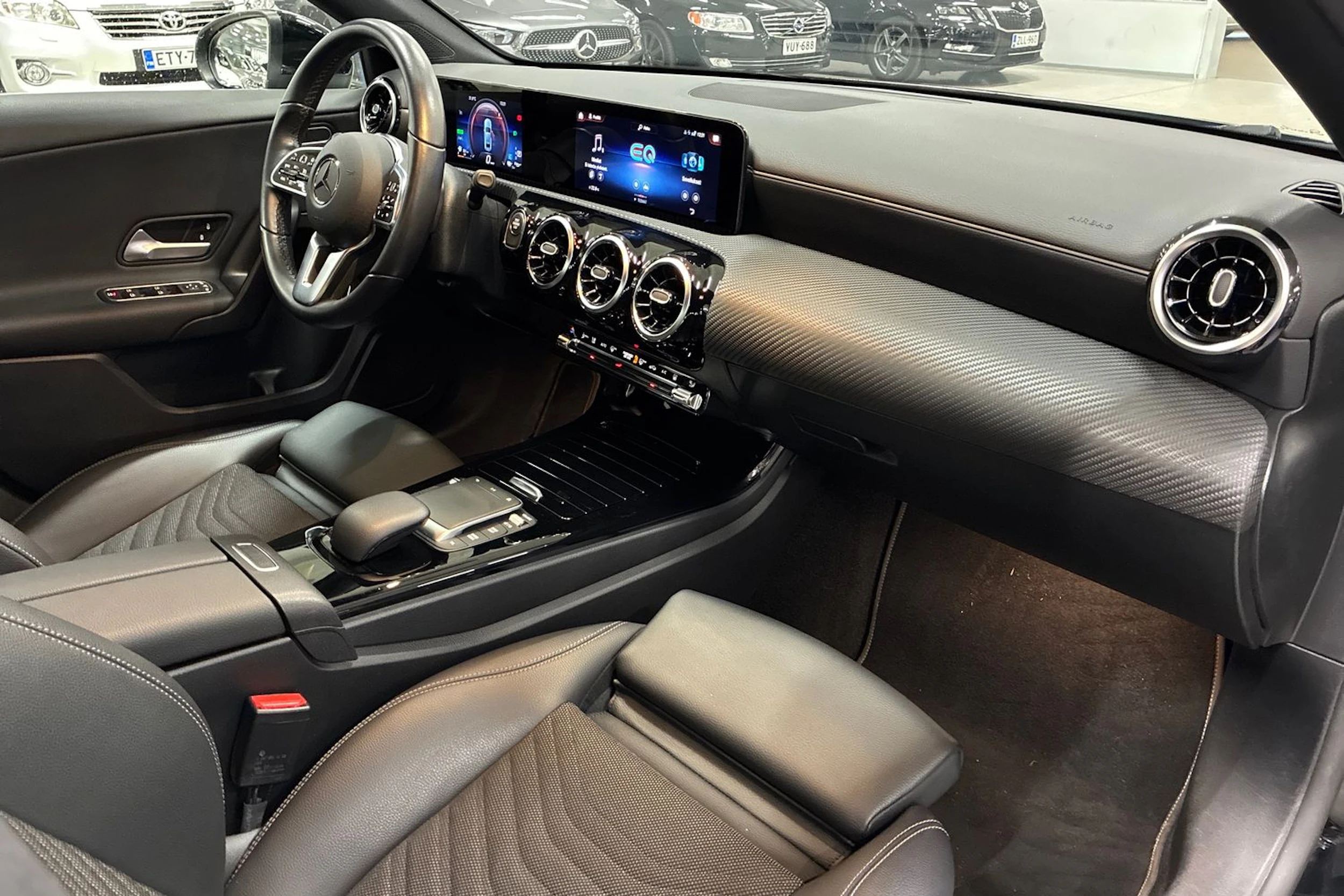 musta Mercedes-Benz A 2021 kuva 27.