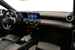 musta Mercedes-Benz A 2021 kuva 9.