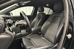 musta Mercedes-Benz A 2021 kuva 15.