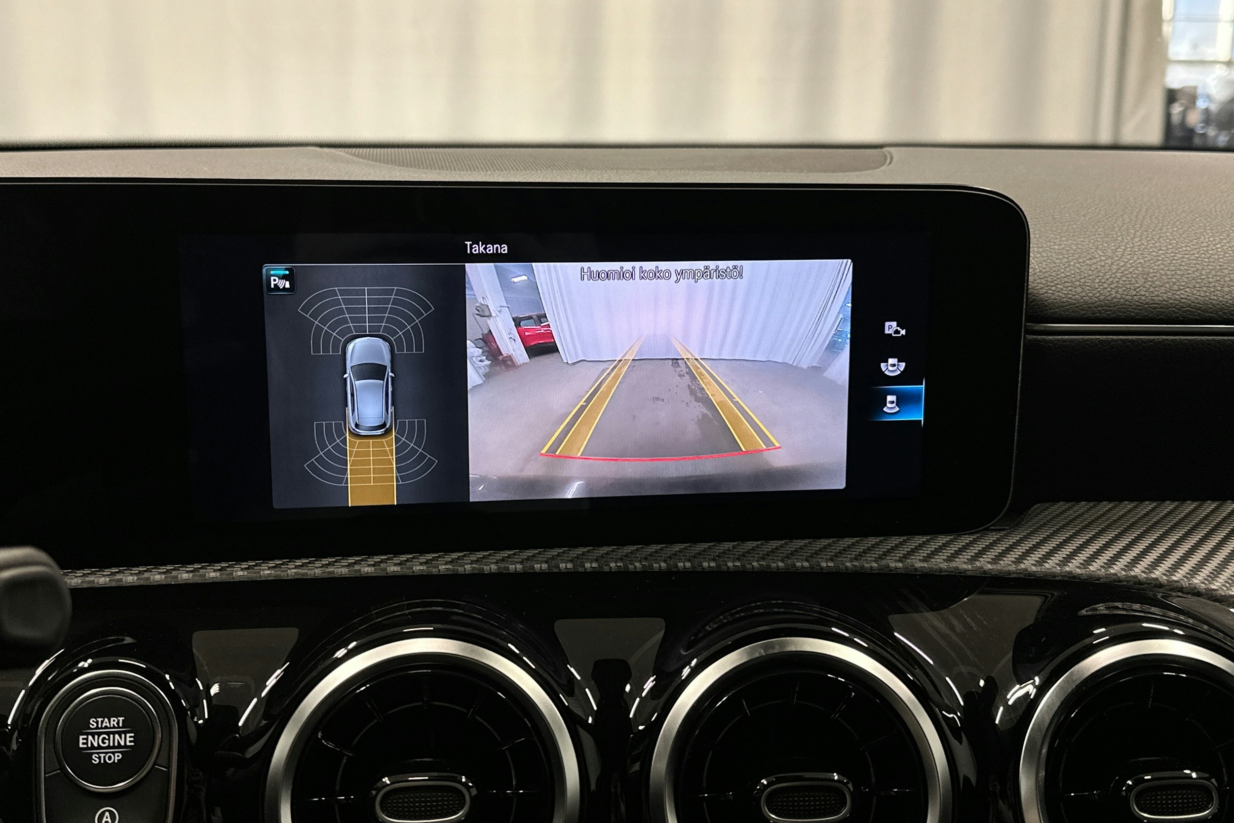 musta Mercedes-Benz A 2021 kuva 25.