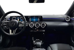 Harmaa Mercedes-Benz A 2021 kuva 9.