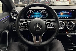 Harmaa Mercedes-Benz A 2021 kuva 14.