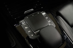 Harmaa Mercedes-Benz A 2021 kuva 24.