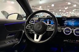 Ruskea (beige) Mercedes-Benz A 2021 kuva 14.