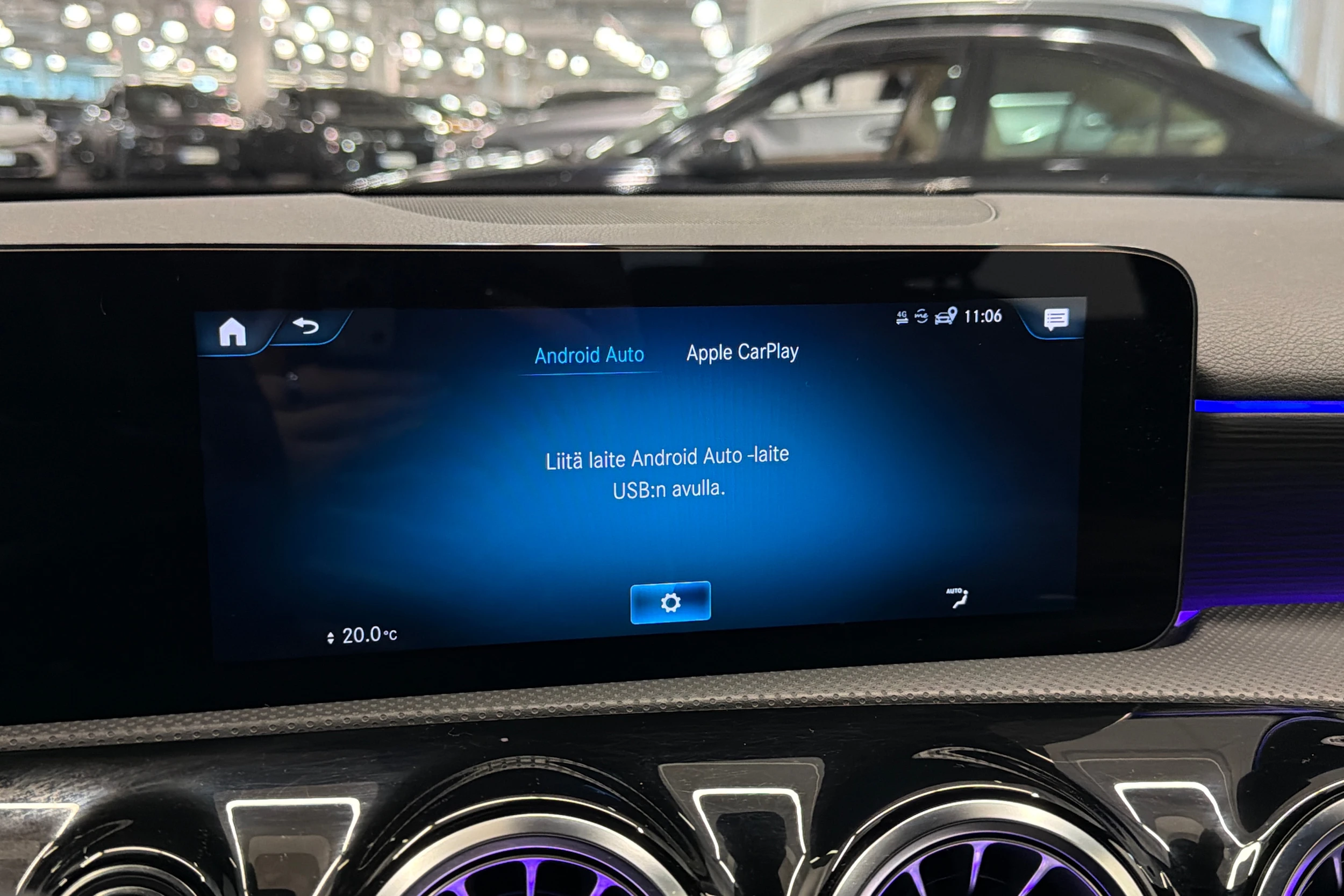 Ruskea (beige) Mercedes-Benz A 2021 kuva 27.