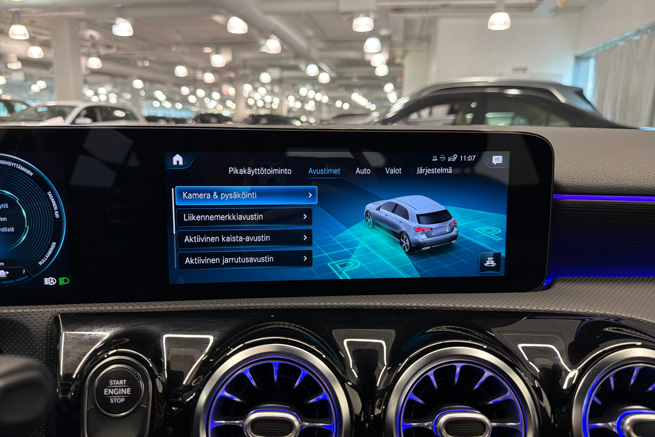 Ruskea (beige) Mercedes-Benz A 2021 kuva 28.