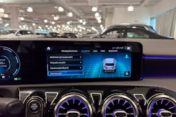 Ruskea (beige) Mercedes-Benz A 2021 kuva 29.