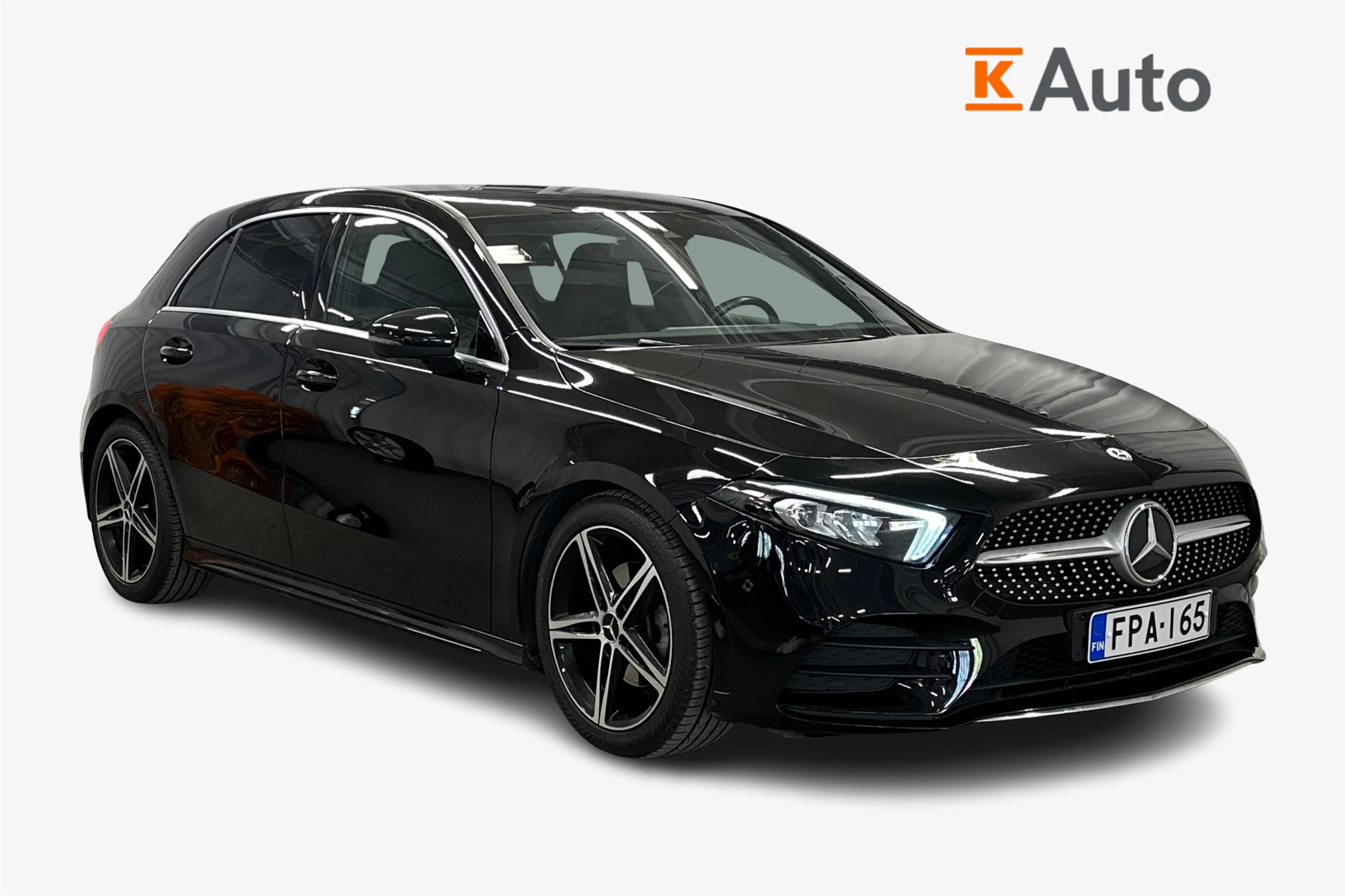 musta Mercedes-Benz A 2022 kuva 1.