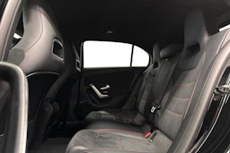 musta Mercedes-Benz A 2022 kuva 8.