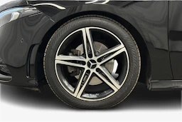 musta Mercedes-Benz A 2022 kuva 9.