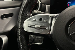 musta Mercedes-Benz A 2022 kuva 14.