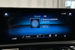 musta Mercedes-Benz A 2022 kuva 17.