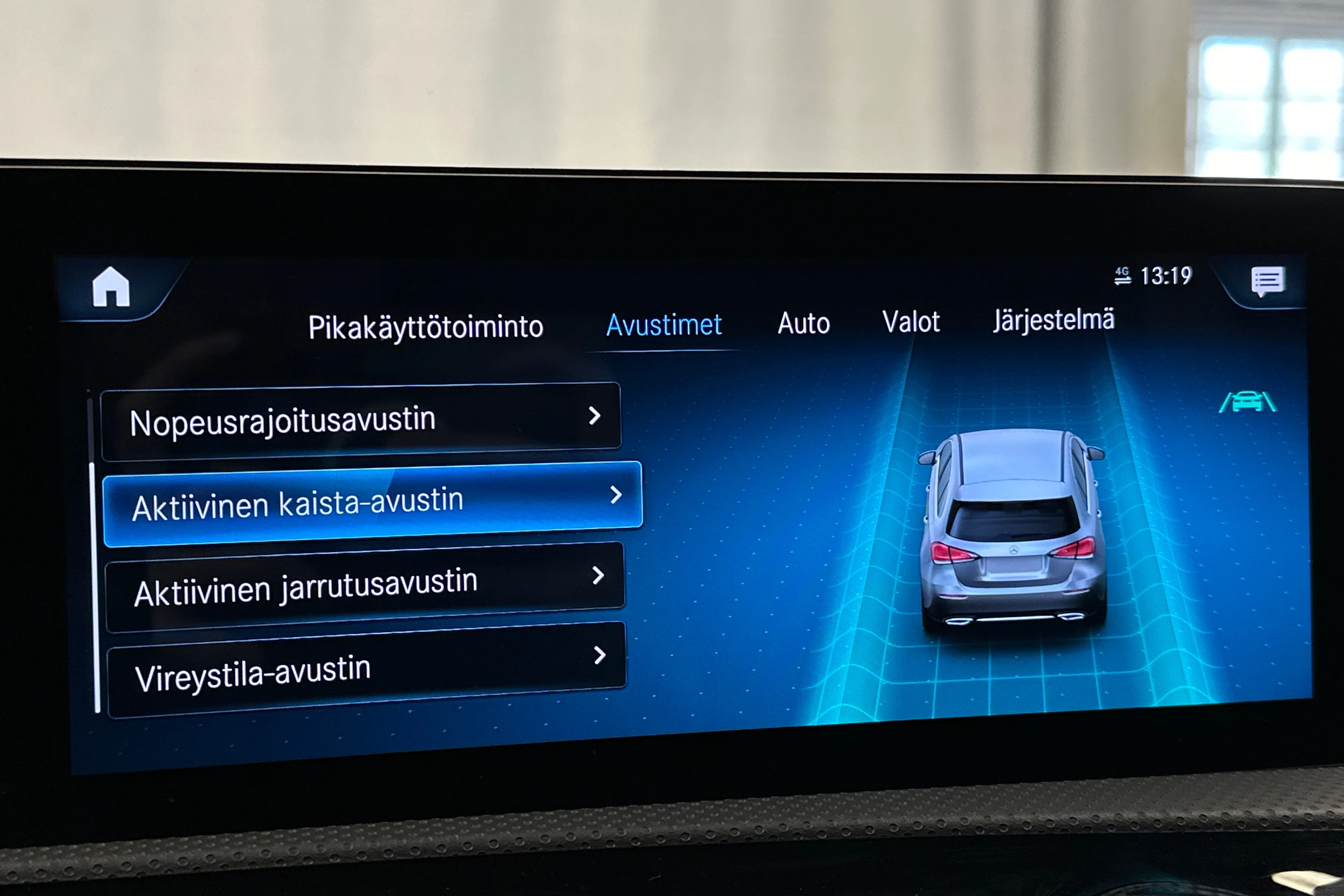 musta Mercedes-Benz A 2022 kuva 19.