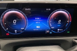 musta Mercedes-Benz A 2022 kuva 13.
