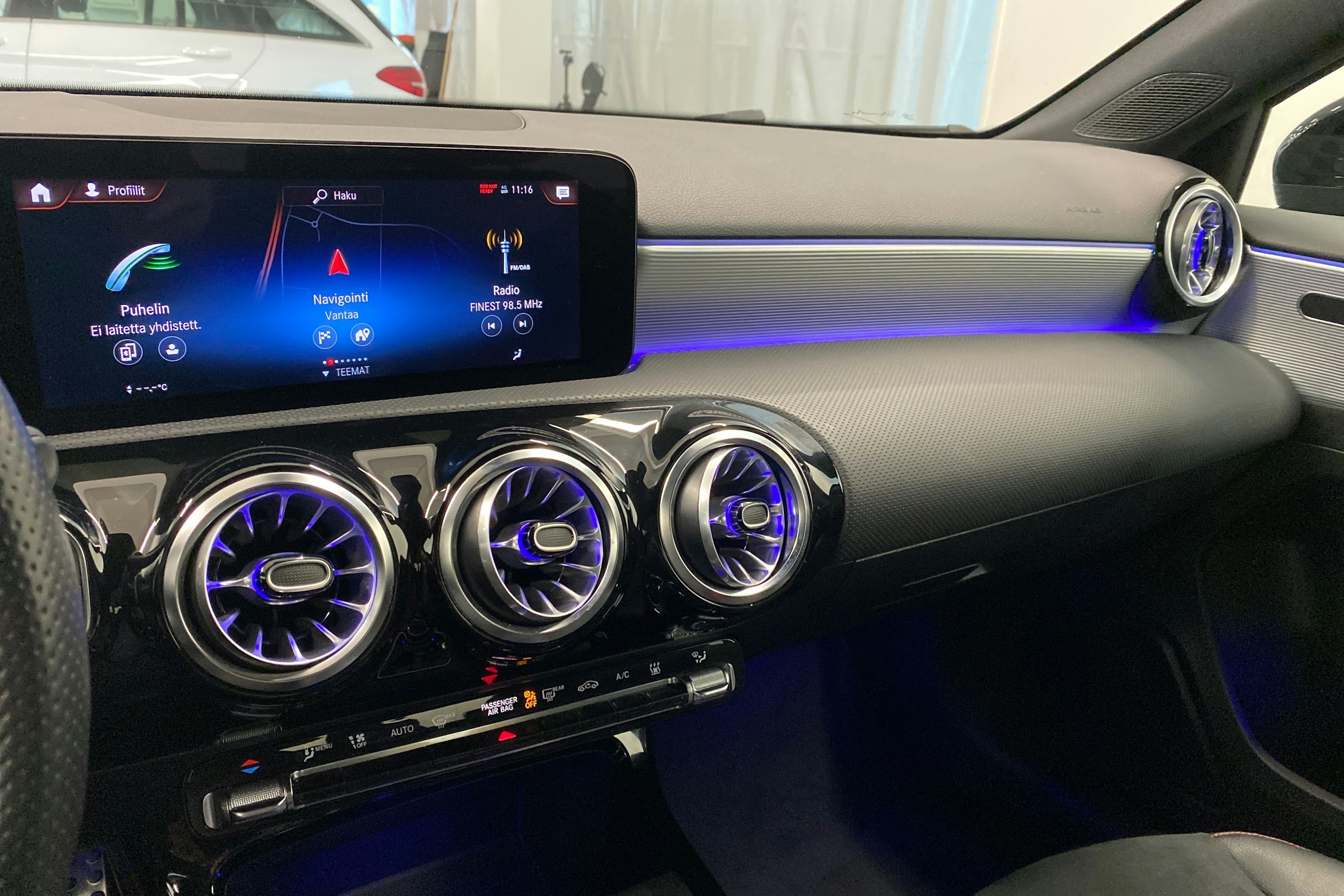 musta Mercedes-Benz A 2022 kuva 18.