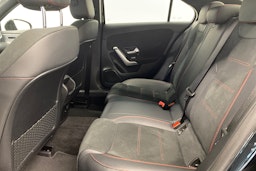 musta Mercedes-Benz A 2022 kuva 31.