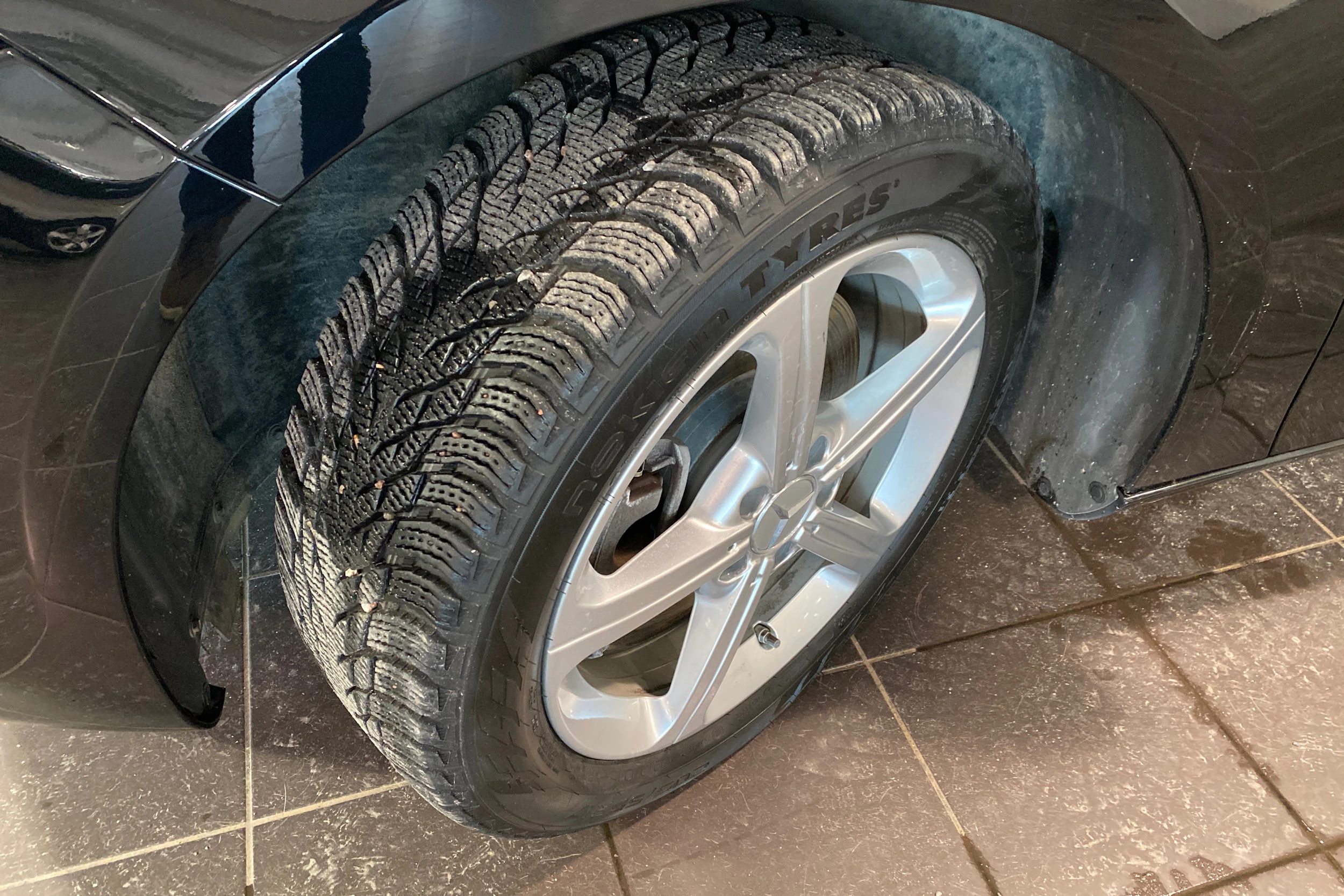 musta Mercedes-Benz A 2022 kuva 13.