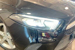 musta Mercedes-Benz A 2022 kuva 17.