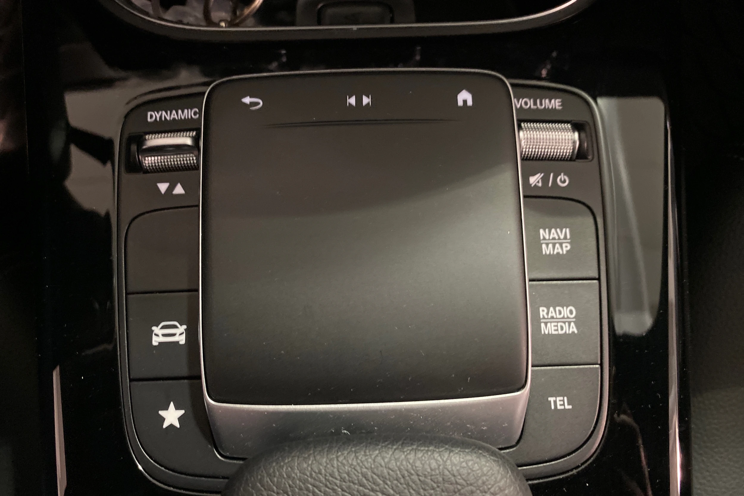 musta Mercedes-Benz A 2022 kuva 23.