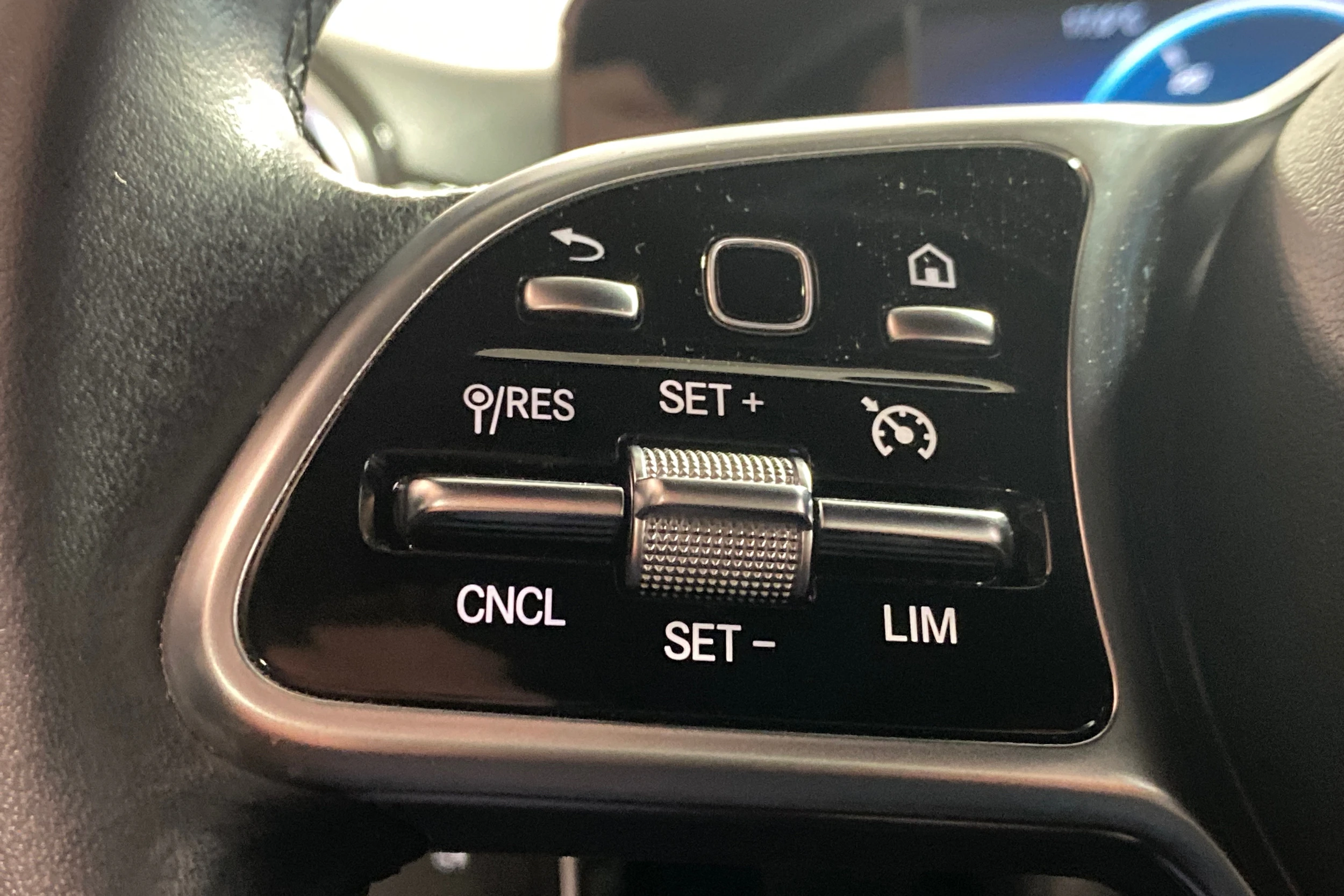 musta Mercedes-Benz A 2022 kuva 25.