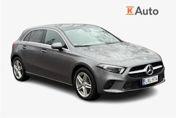 harmaa Mercedes-Benz A 2022 kuva 1.