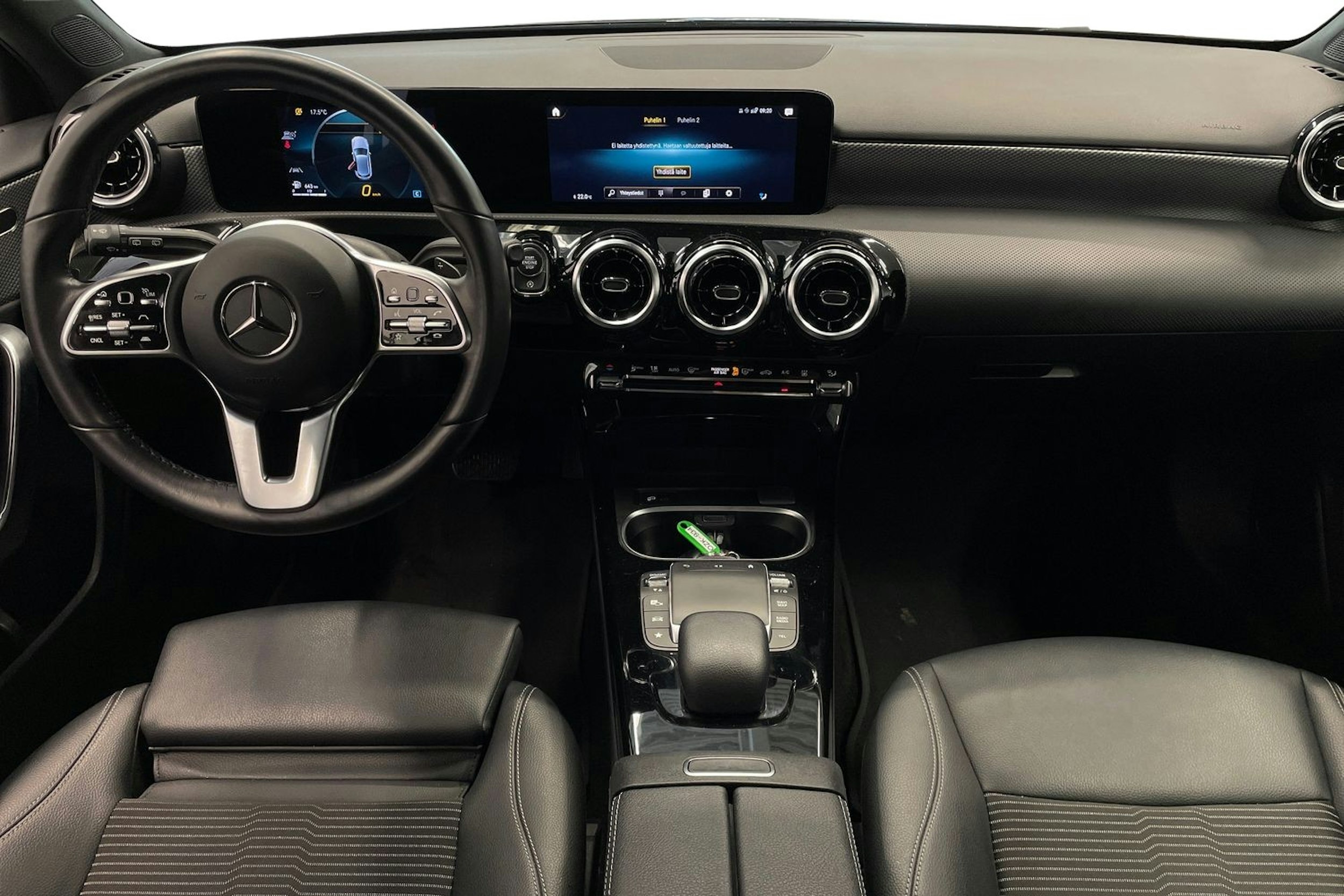 musta Mercedes-Benz A 2022 kuva 9.