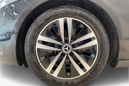 musta Mercedes-Benz A 2022 kuva 11.