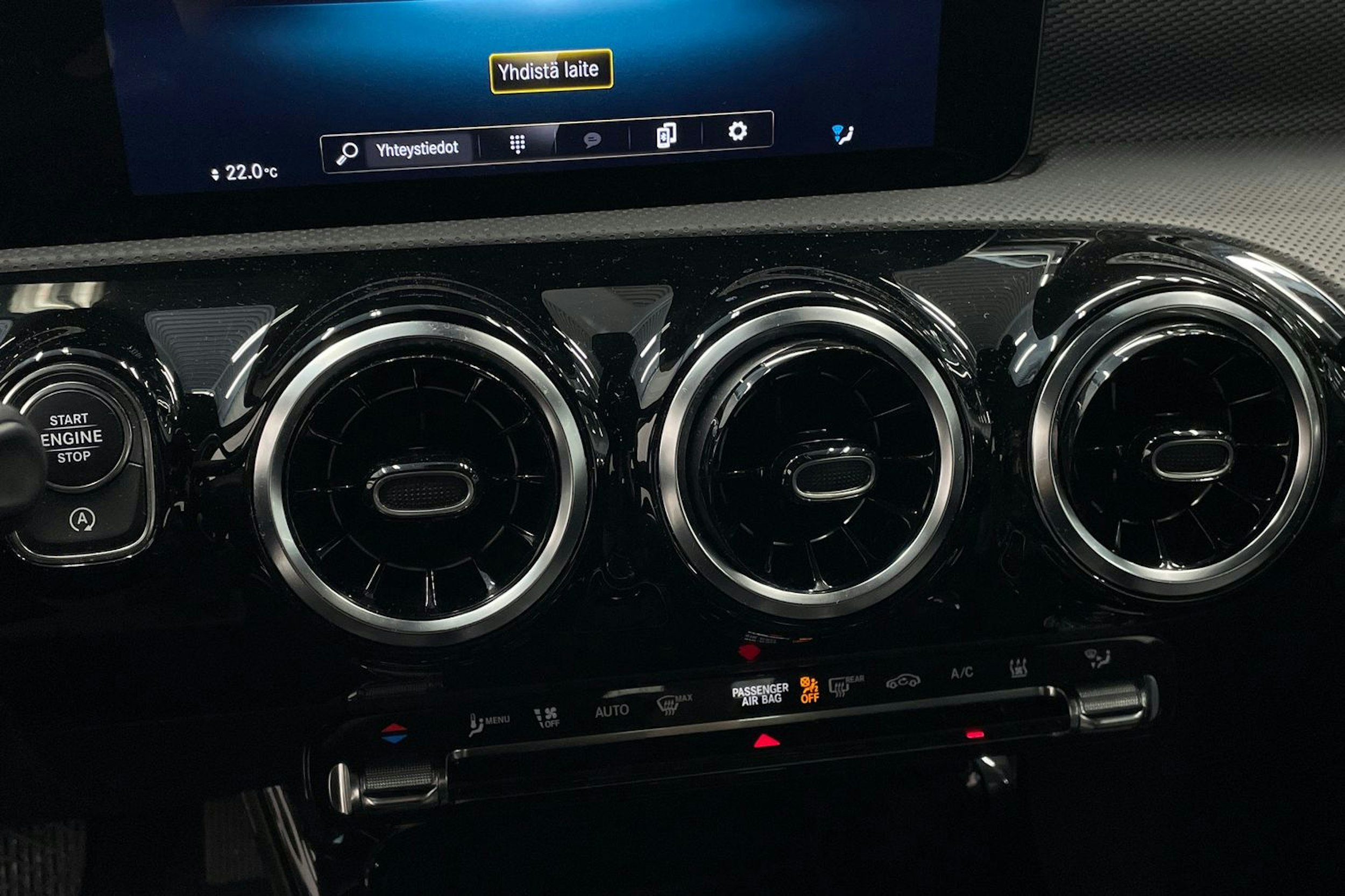 musta Mercedes-Benz A 2022 kuva 19.