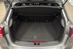 harmaa Mercedes-Benz A 2022 kuva 27.