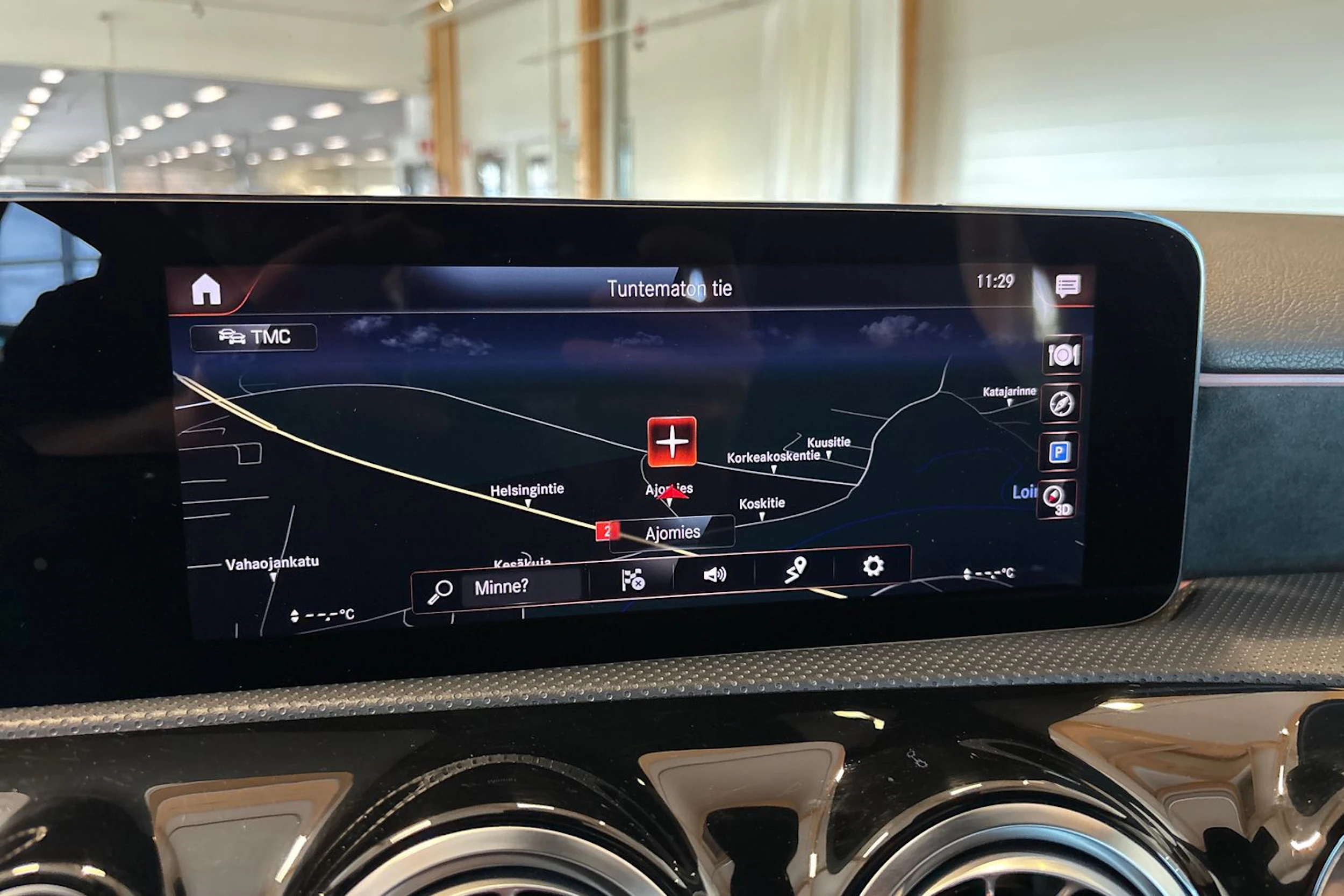 Sininen Mercedes-Benz A 2023 kuva 15.