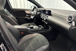 musta Mercedes-Benz A 2023 kuva 15.