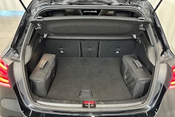 musta Mercedes-Benz A 2023 kuva 17.