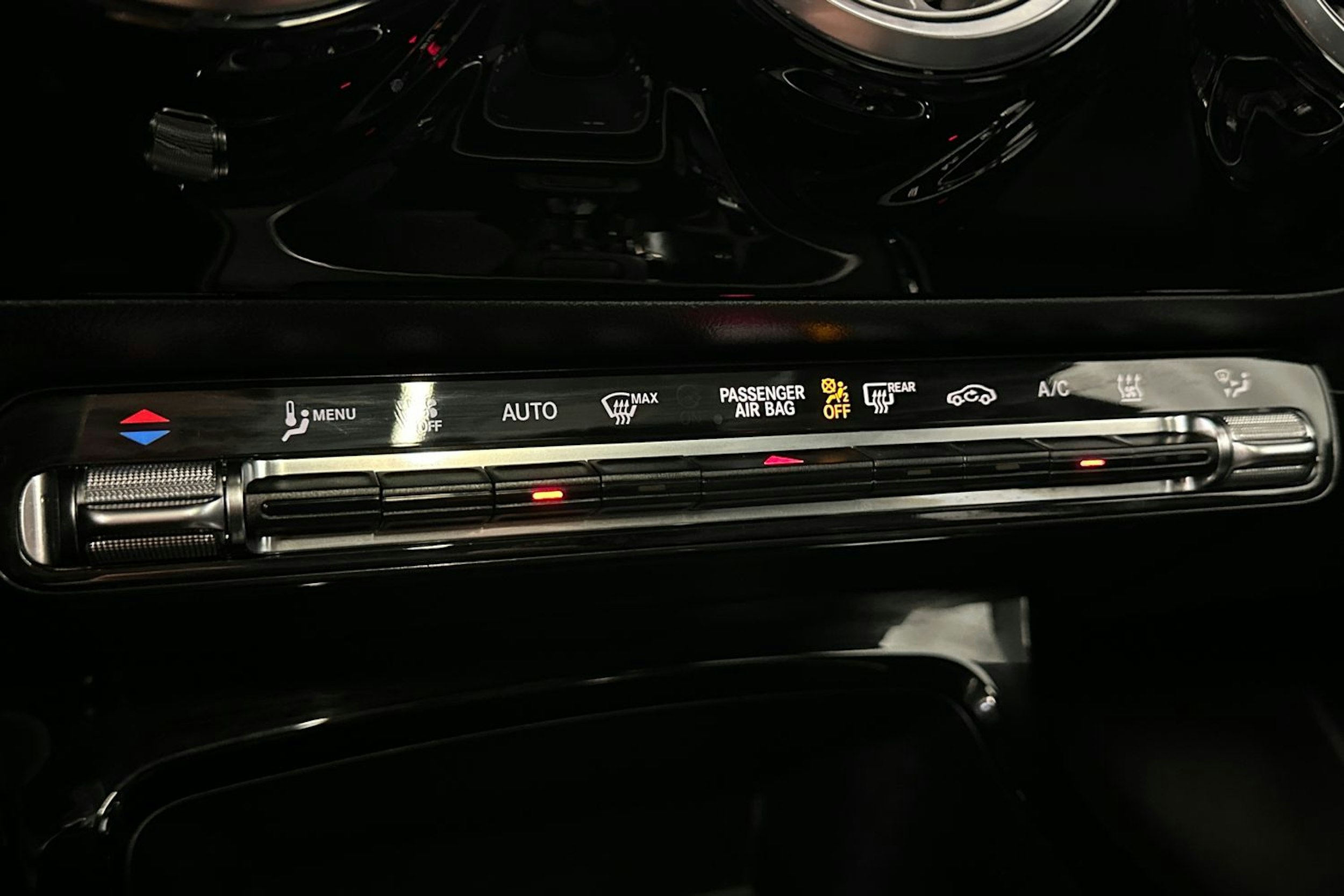 musta Mercedes-Benz A 2023 kuva 28.