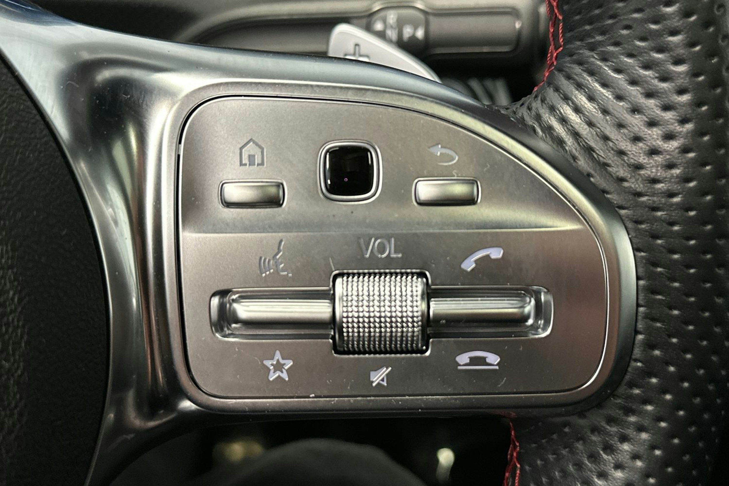 musta Mercedes-Benz A 2023 kuva 31.