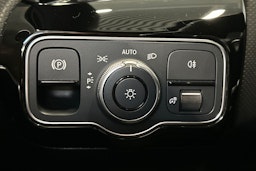 musta Mercedes-Benz A 2023 kuva 32.