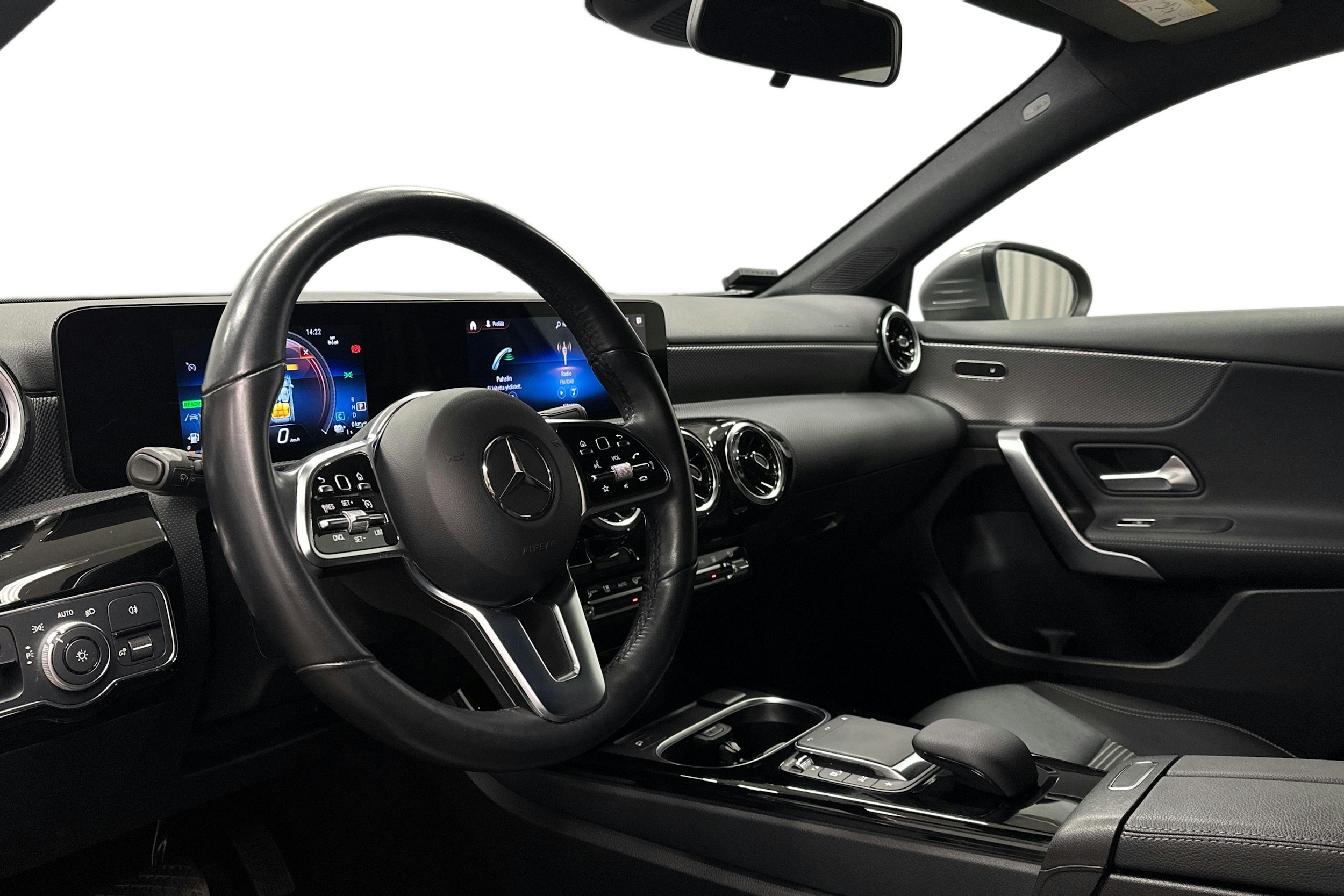 harmaa Mercedes-Benz A 2023 kuva 7.