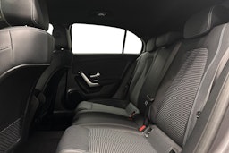 harmaa Mercedes-Benz A 2023 kuva 10.