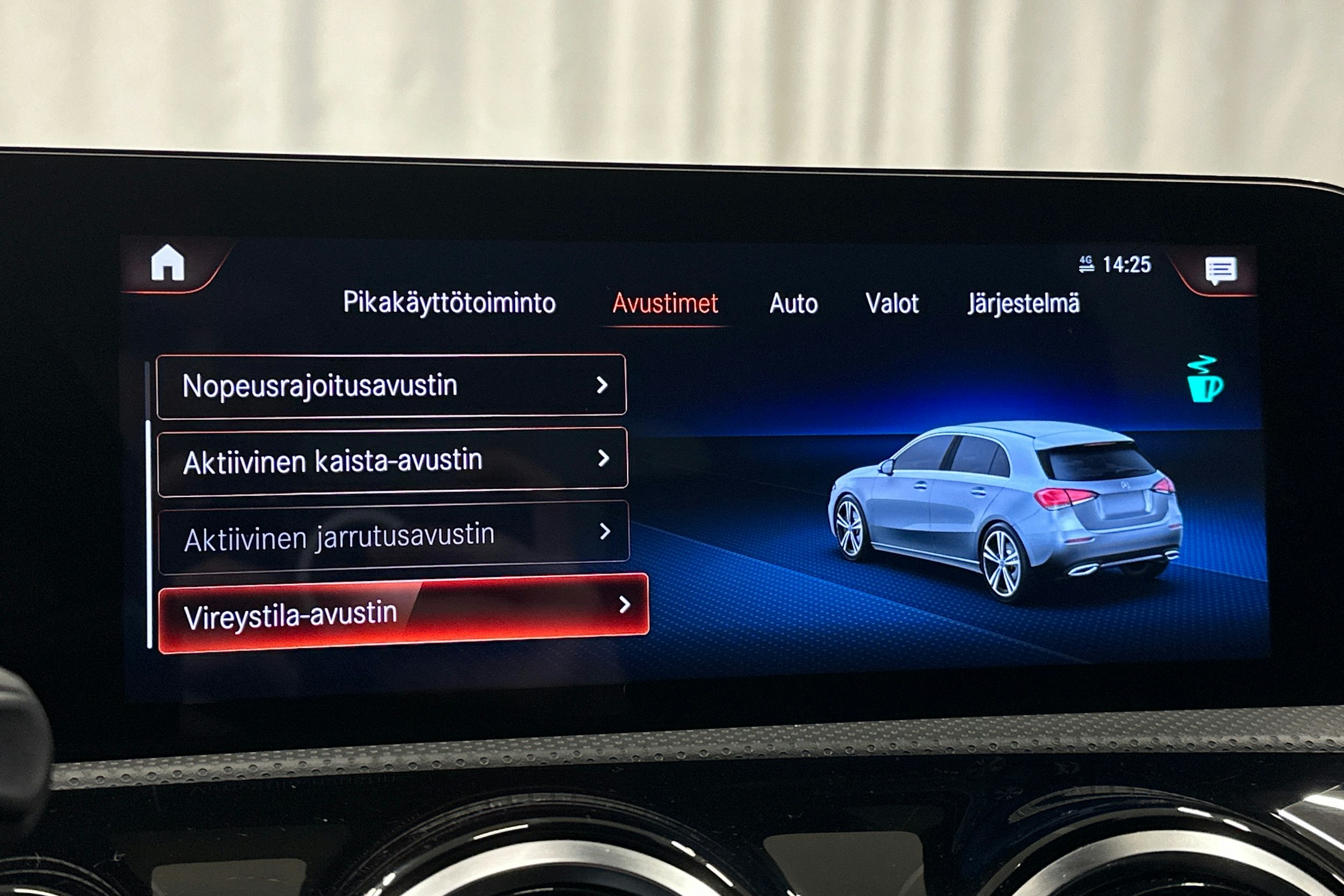 harmaa Mercedes-Benz A 2023 kuva 22.