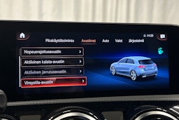 harmaa Mercedes-Benz A 2023 kuva 22.