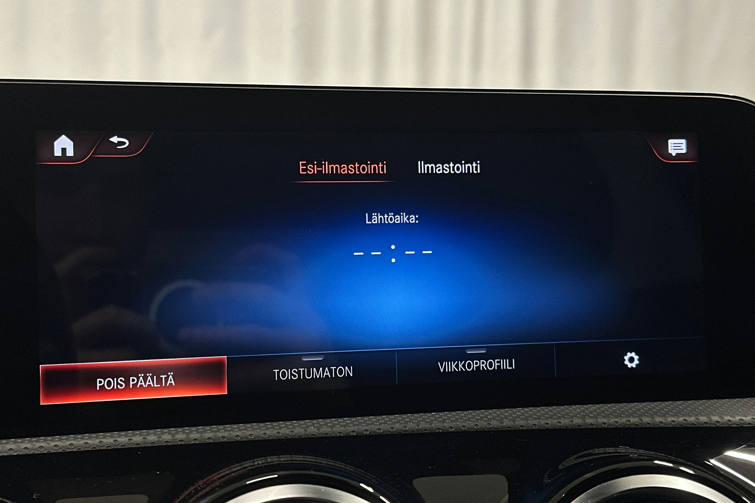 harmaa Mercedes-Benz A 2023 kuva 23.